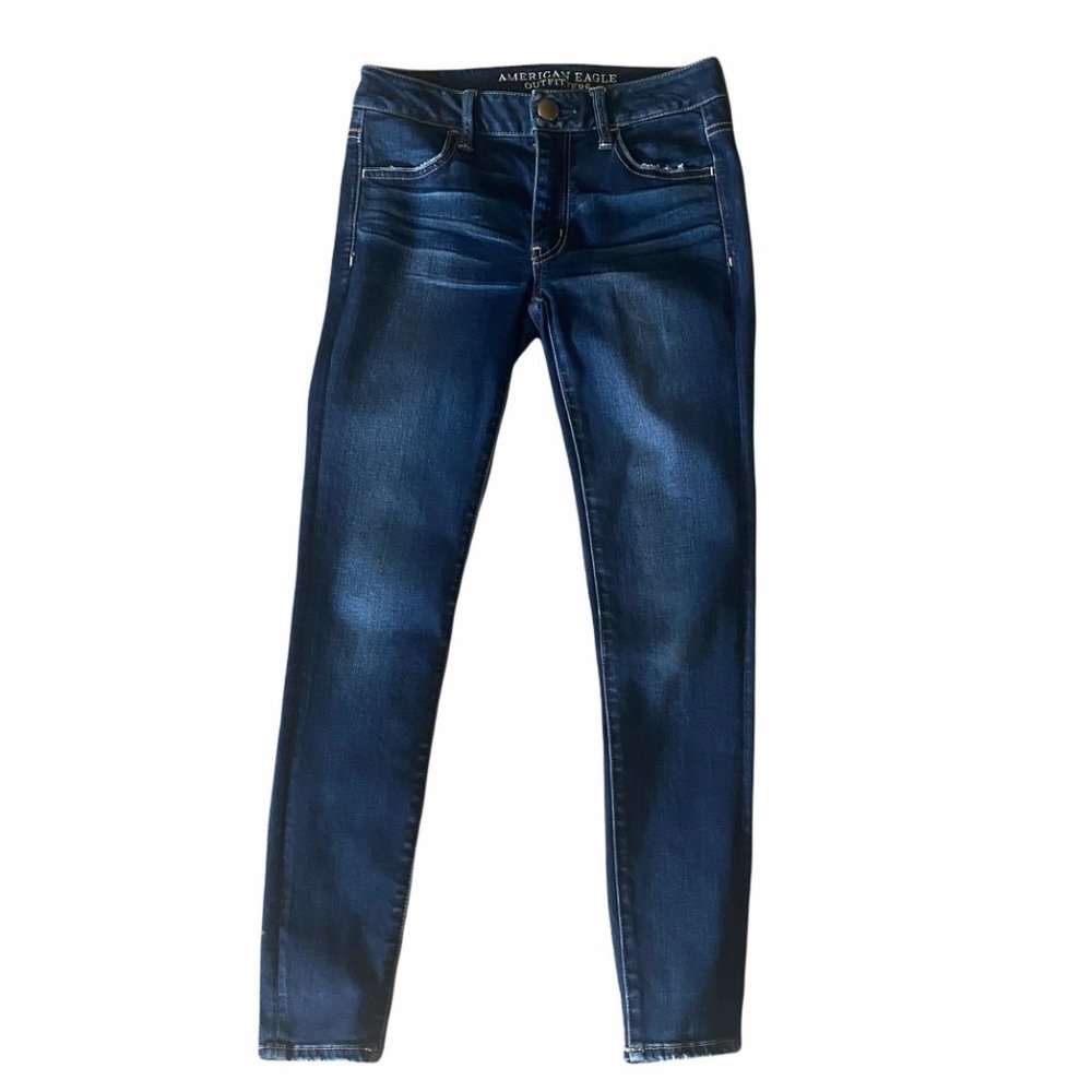 AE Super Stretch Size 2 SHORT Denim Jeggings